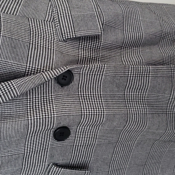 Forever21 Glen Plaid Blazer - Picture 5 of 10